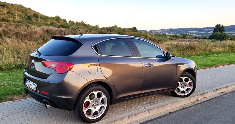 Alfa Romeo Giulietta cena 28400 przebieg: 264000, rok produkcji 2012 z Bielawa małe 326